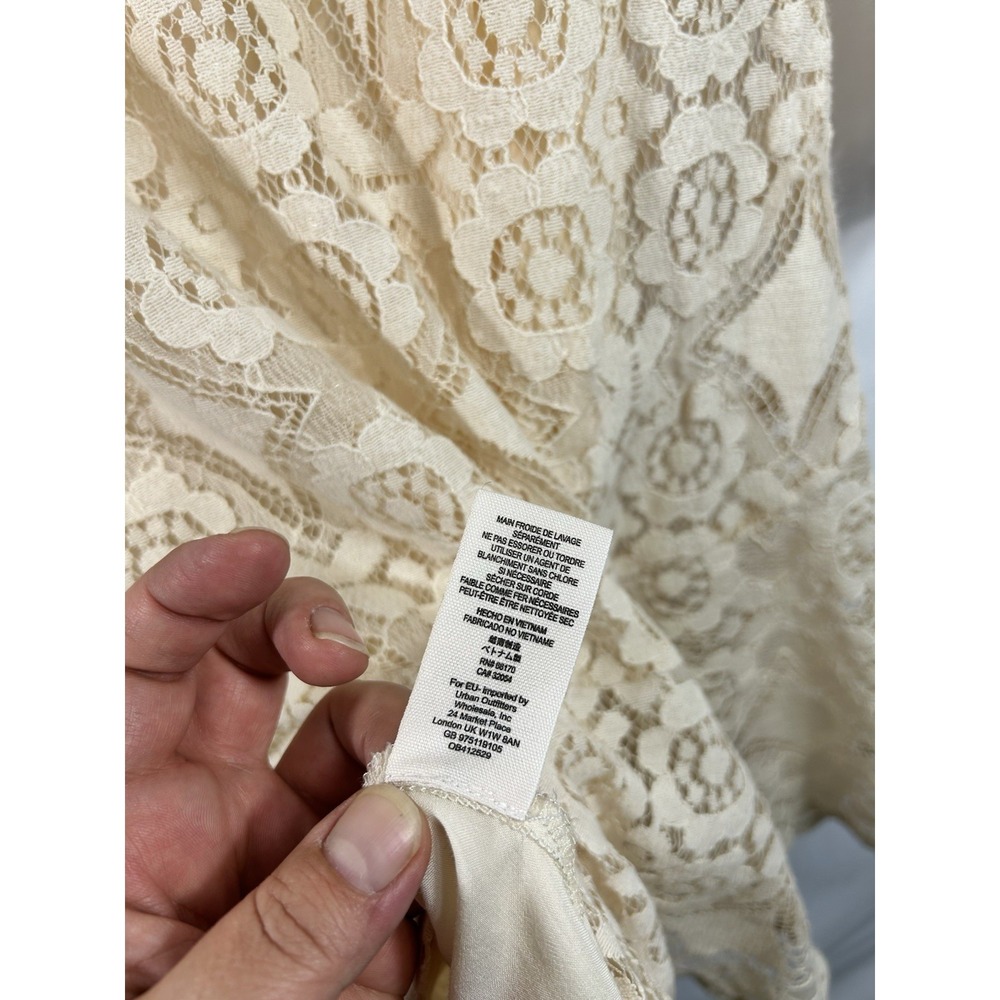 Free People Sz 8 Beige Lace Mini Dress Ruffled Peplum Hem Romantic Boho Whimsy - Picture 7 of 11